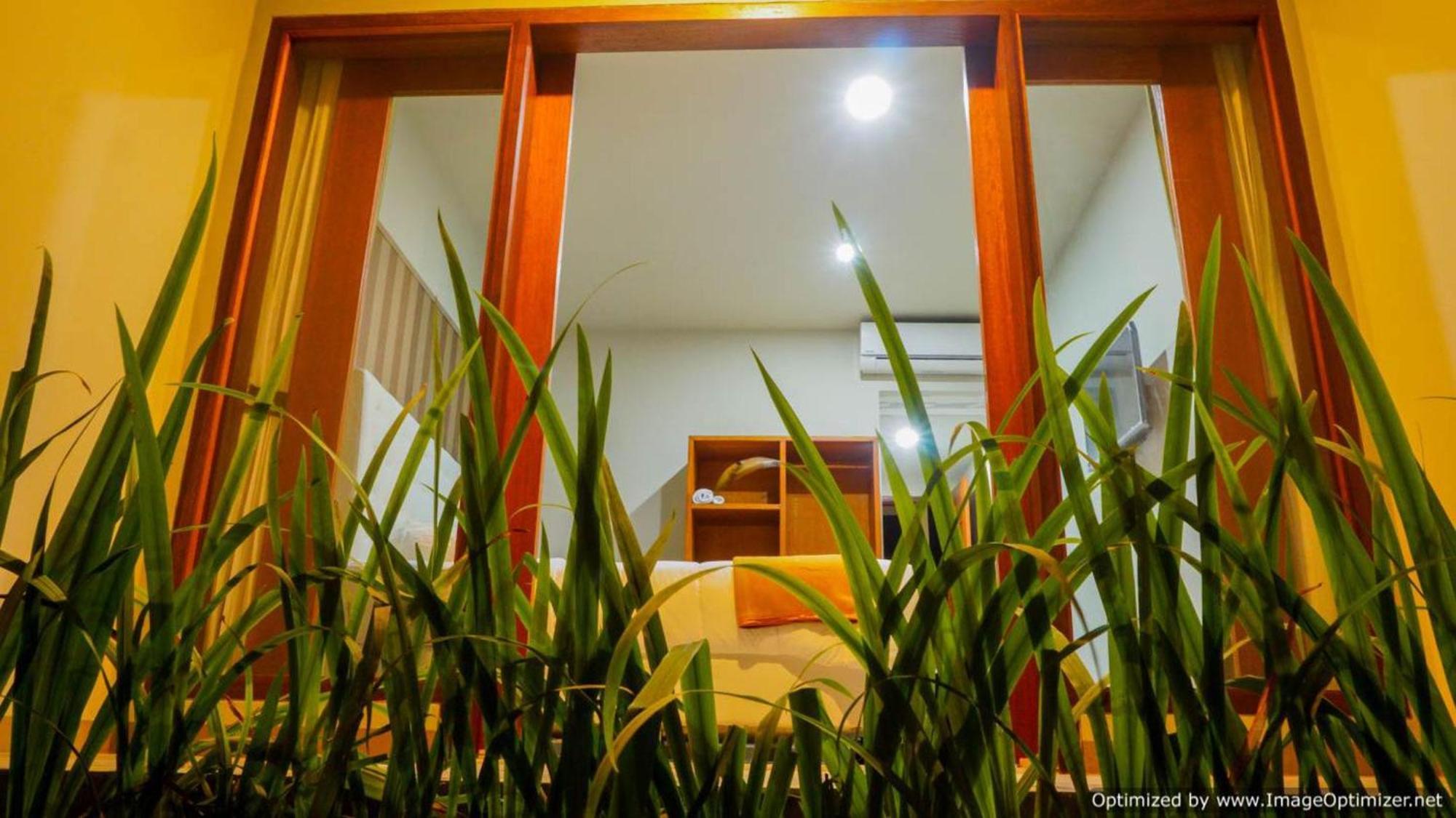 Hastina Hotel Lombok Mataram Exterior foto